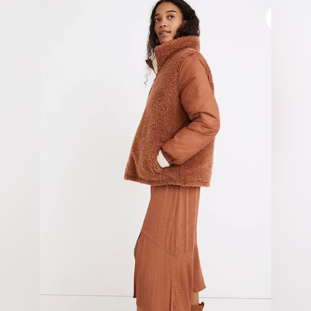 Madewell reversible High Pile fleece puffer. Small.